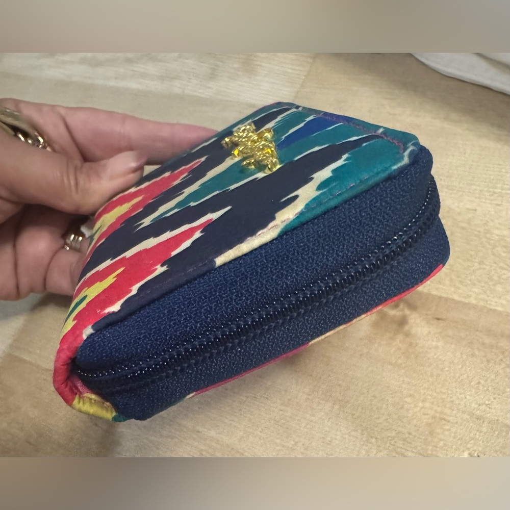 Lilly Pulitzer Chevron colorful wallet - Picture 10 of 12